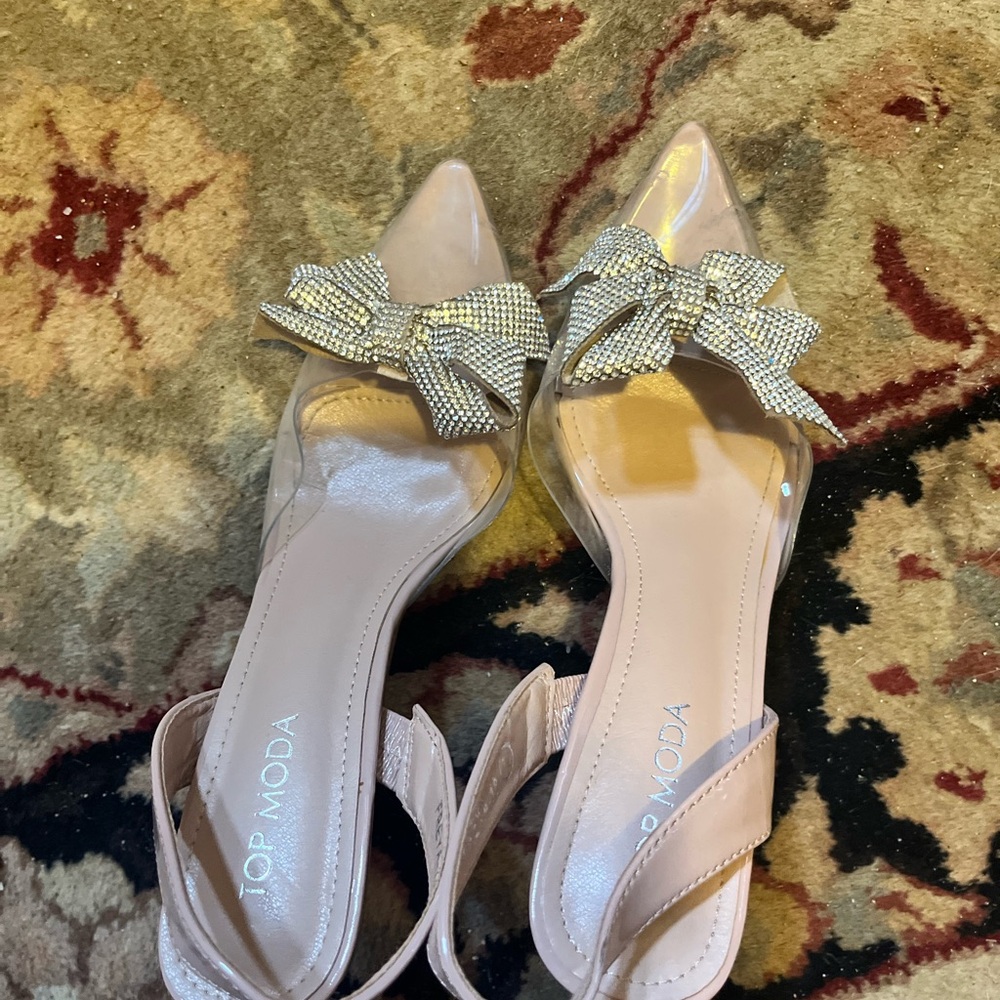 Top Moda Women's Cream Bow Heels